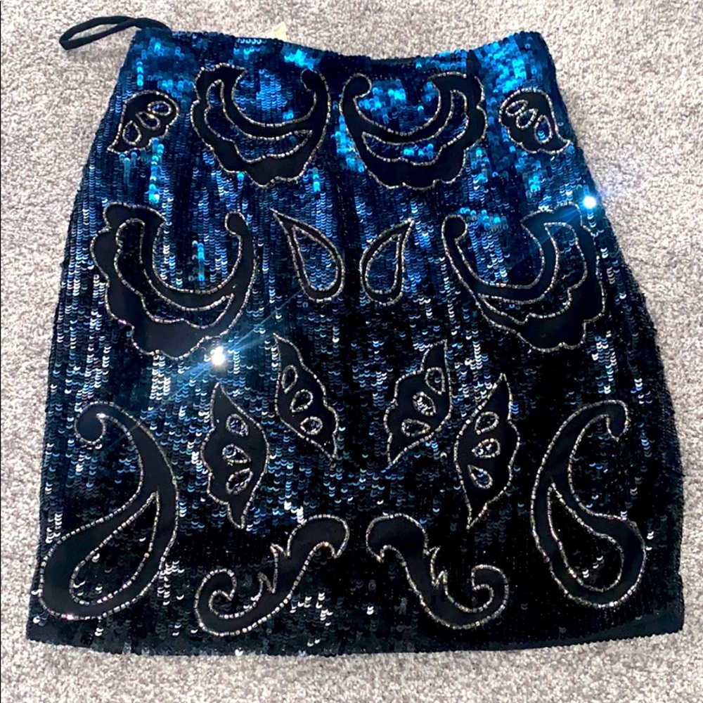 NWT Needle & Thread Skirt Size 4